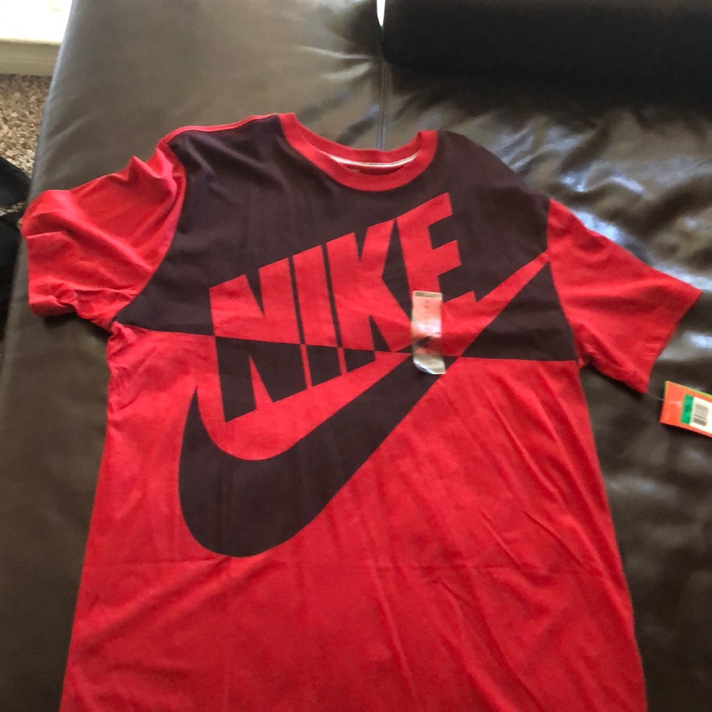 Brand new Nike Air Men’s T-Shirt